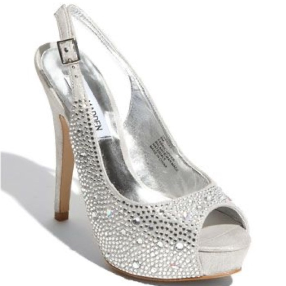 Steve Madden Lyddiaa Pump